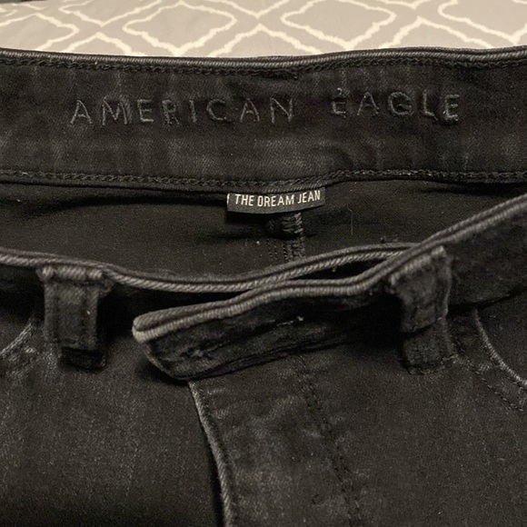 American Eagle Dream Jean High-Rise - Picture 3 of 4